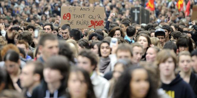 A Rennes, près de 8 000 lycéens ont défilé, jeudi 14 octobre.