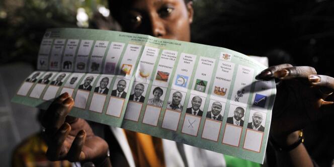 Un bulletin de vote pour l'élection présidentielle en Côte d'Ivoire, à Bouaké, le 31 octobre 2010.