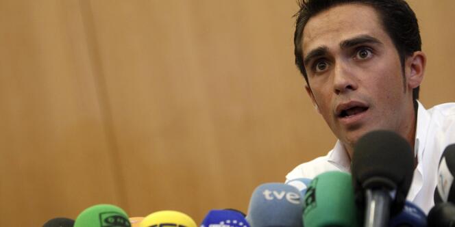 Alberto Contador en conférence de presse le 30 septembre 2010. 
