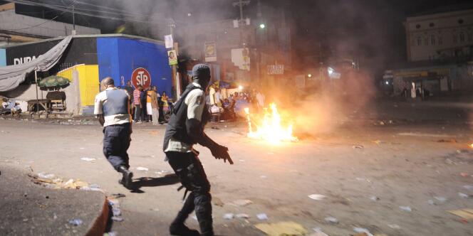 Des manifestations et des tirs sporadiques ont été signalés mardi à Port-au-Prince, après l'annonce des résultats du premier tour de la présidentielle. 
