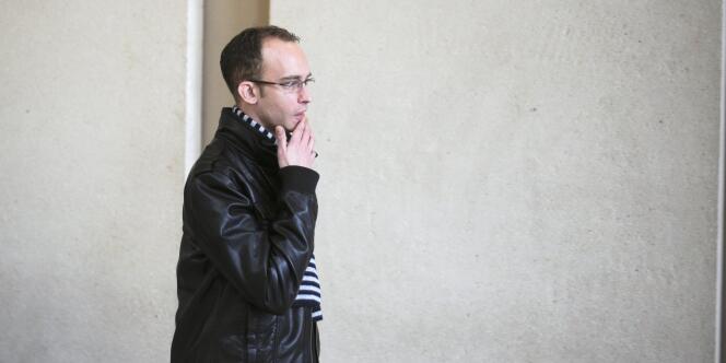 Bruno Wiel quitte la salle d'audience du Tribunal de Créteil, le 28 janvier 2011.