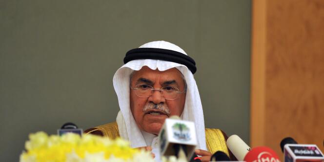 L'influent ministre saoudien du pétrole, Ali Al-Naïmi, avait indiqué, mardi 3, ne voir aucune raison de baisser le plafond de production compte tenu des niveaux jugés satisfaisants des prix et de la demande mondiale.