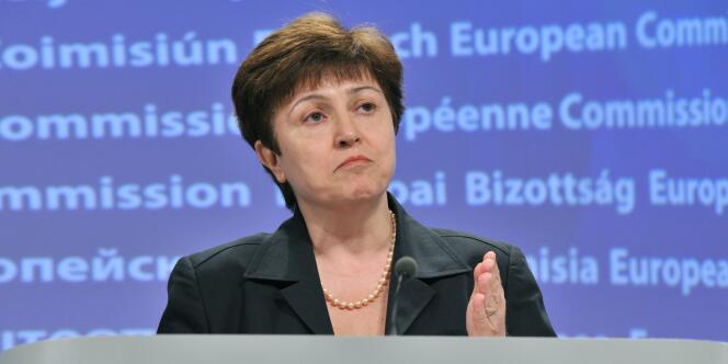 La commissaire européenne Kristalina Georgieva lors d'une conférence de presse, à Bruxelles, le 17 mars 2011.