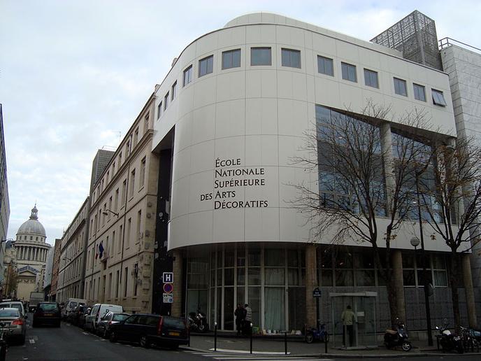 Avis Sur Ecole Nationale Supérieure Des Arts Décoratifs L'Ecole des arts décoratifs en attente de gouvernail