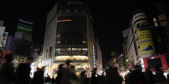 A Tokyo, l'éclairage public a été réduit après le 11 mars pour donner la priorité énergétique aux régions sinistrées.