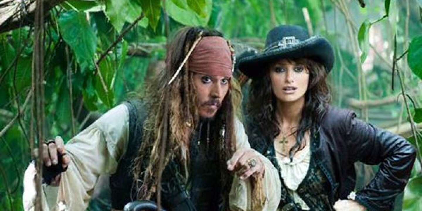 Pirates Des Caraibes La Fontaine De Jouvence Jack Sparrow Manie Cette Fois L Epee En 3d