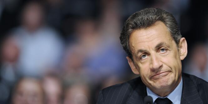 Nicolas Sarkozy en visite au Havre, le 11 avril 2011.