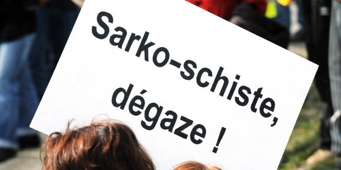 Manifestation contre le gaz de schiste, le 26 février 2011 à Villeneuve-de-Berg.