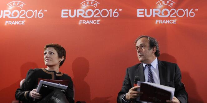 Chantal Jouanno, ici aux côtés de Michel Platini, le 21 avril à Paris.