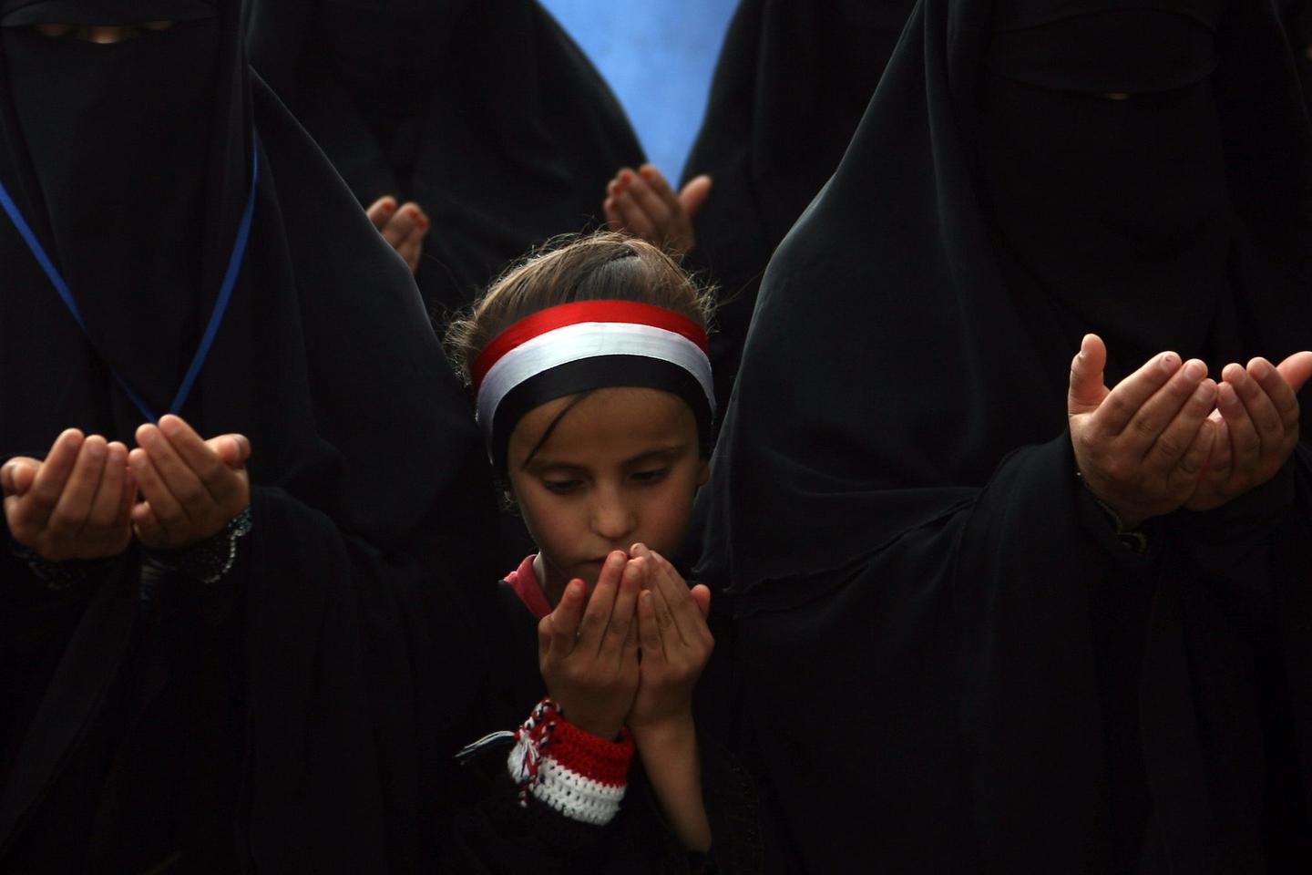 Le parti au pouvoir au Yémen accepte le départ du président Saleh