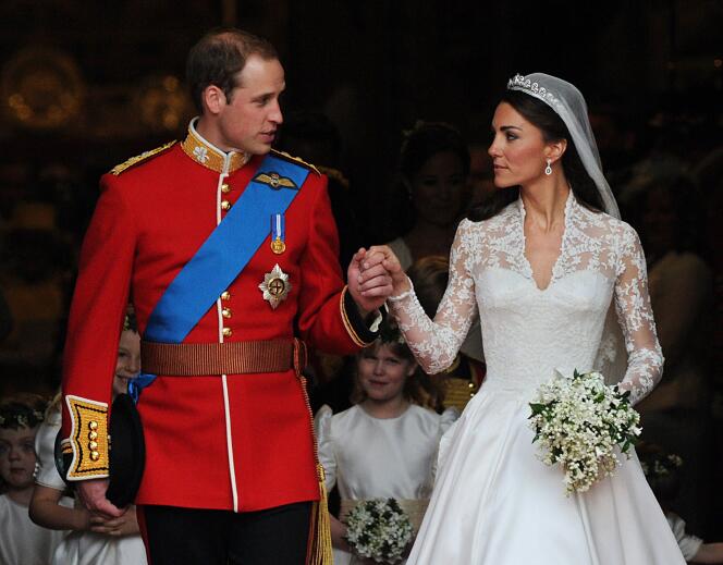 Le prince William et son épouse Kate, duchesse de Cambridge, à la sortie de l'abbaye de Westminster, vendredi 29 avril.