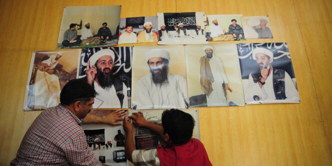 Un photographe pakistanais expose ses photos d'Oussama Ben Laden. Trois jours après sa mort, celle de sa dépouille manque toujours.