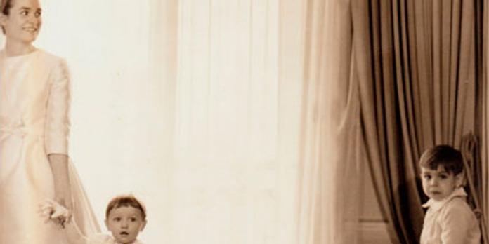 Faute D Identite De Michka Assayas Cauchemar Bureaucratique Laurent petitguillaume reçoit patrick bruel en plein préparation de sa tournée, michka assayas pour le nouveau dictionnaire du rock et thomas boissy, le maître de l'improvisation musicale. le monde