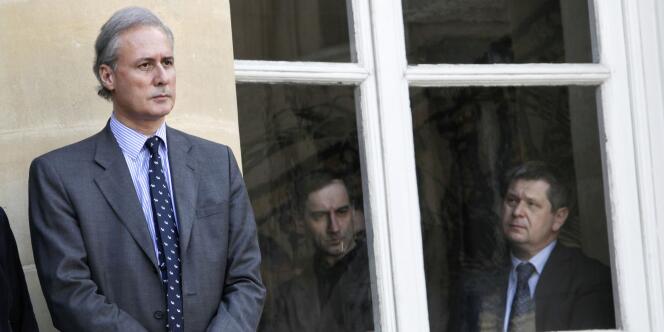 Georges Tron, ici en mars 2010 au ministère du travail, a été contraint de quitter le gouvernement fin mai 2011.