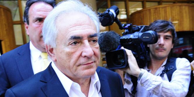 Dominique Strauss-Kahn comparaît vendredi 1er juillet devant la justice des Etats-Unis dans le cadre de l'enquête pour crimes sexuels dont il fait l'objet, a annoncé jeudi 30 juin le bureau du procureur de New York.