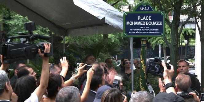Une place Mohamed-Bouazizi a été inaugurée à Paris dans le 14e arrondissement, jeudi 30 juin.