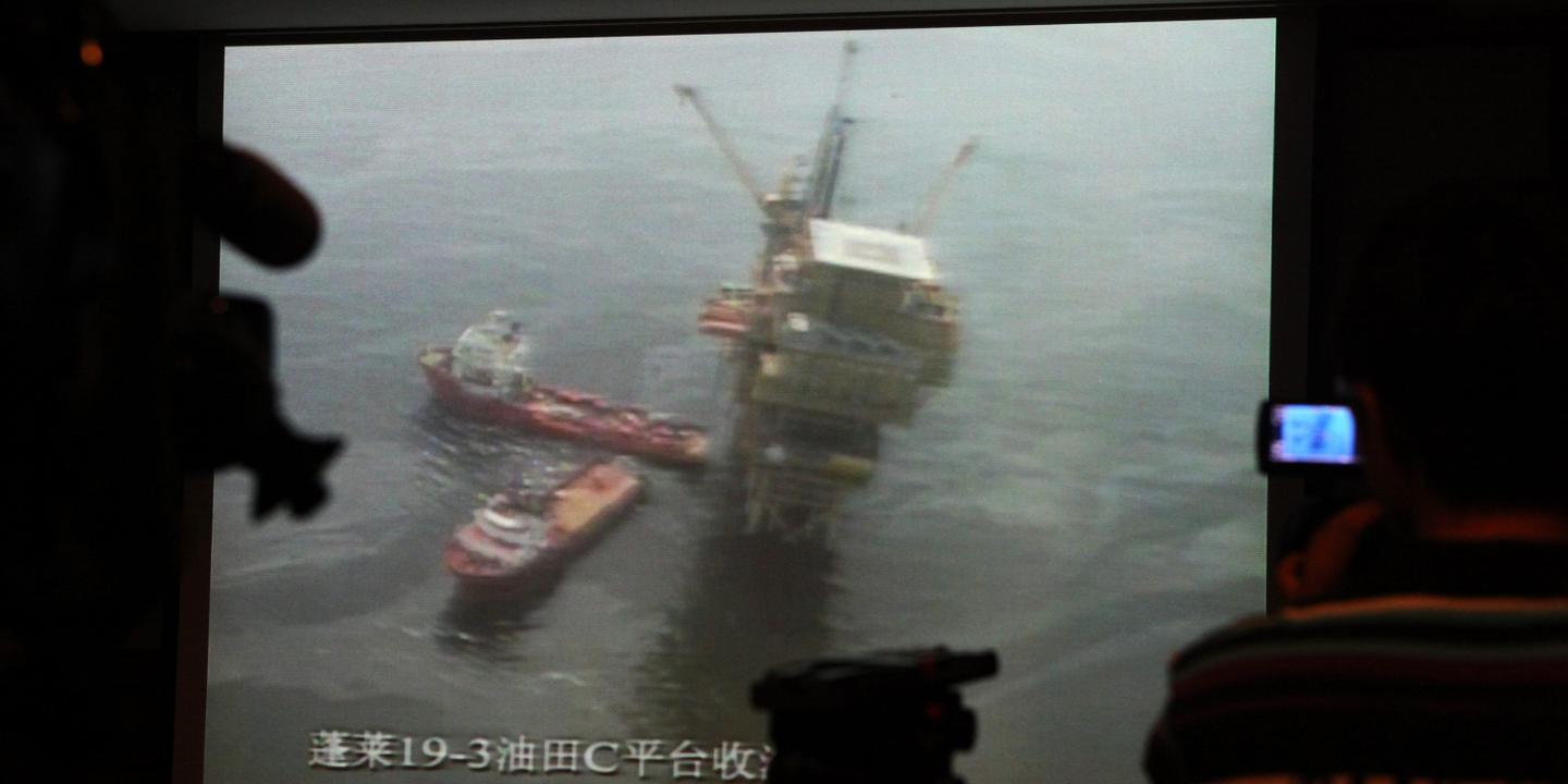 Chine une marée noire pollue le golfe de Bohai