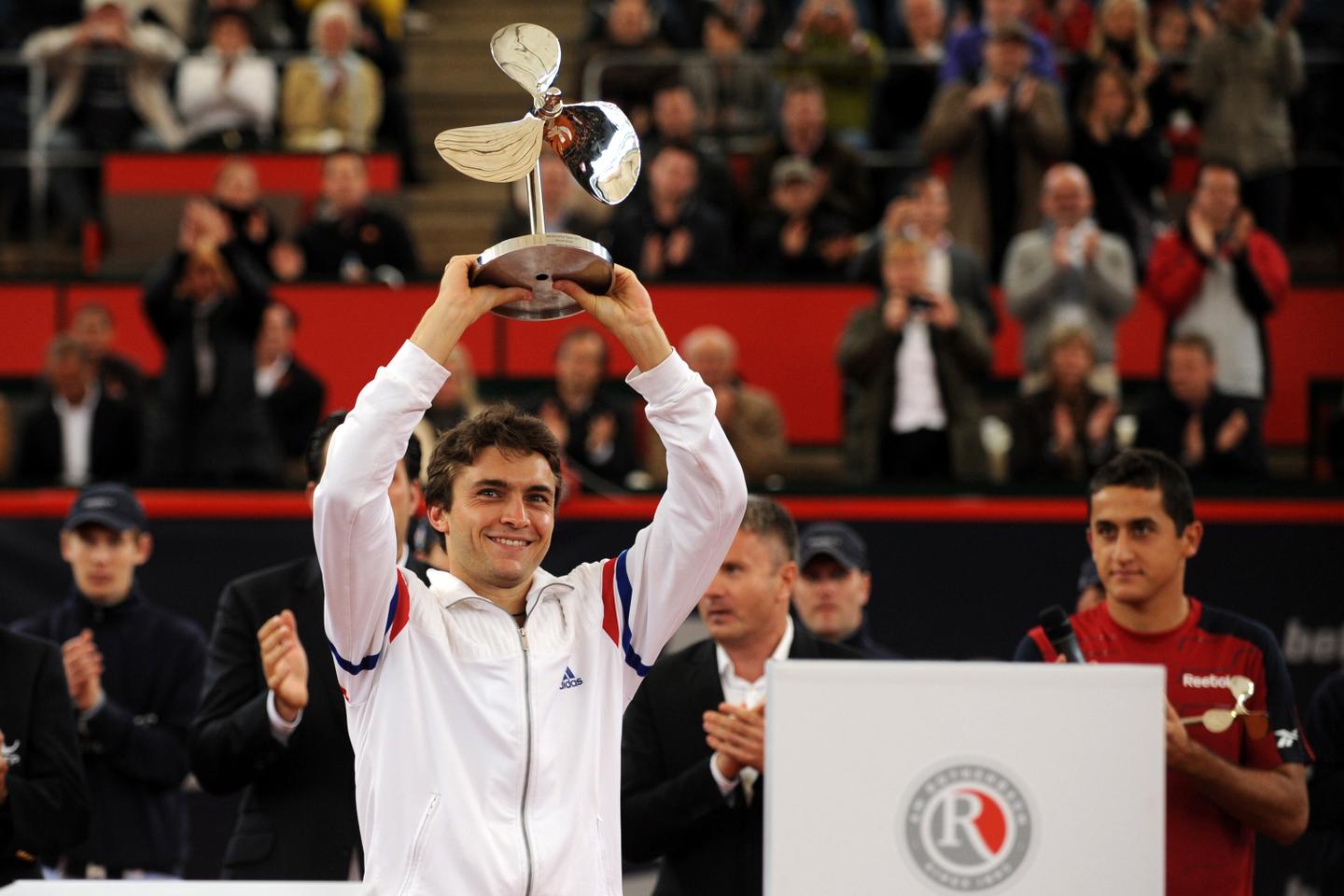 Tennis Gilles Simon vainqueur du tournoi de Hambourg