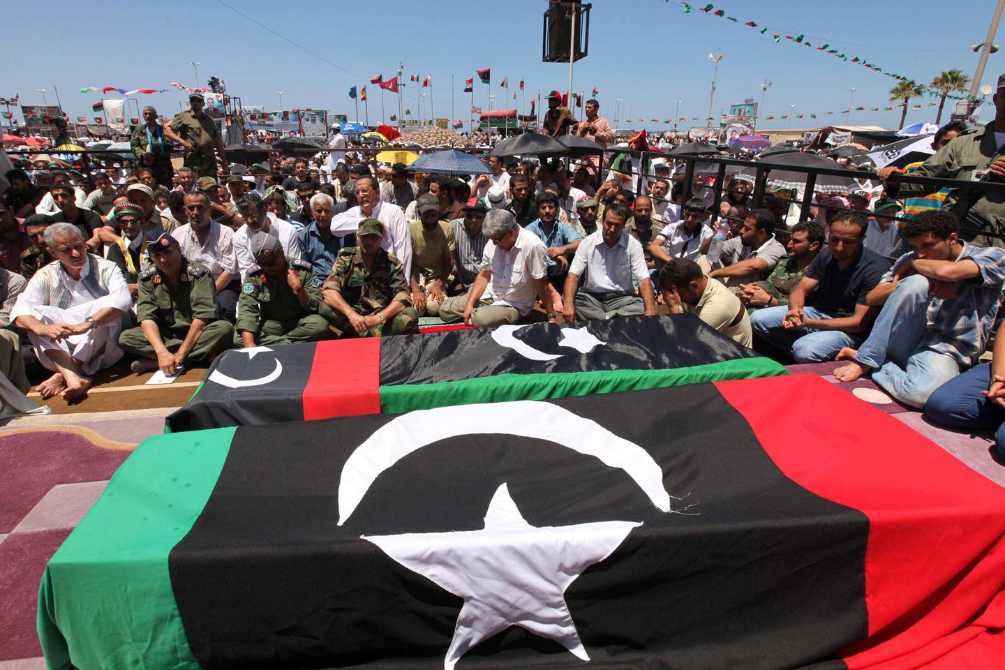 Libye la mort du général Younès révèle des tensions au sein des insurgés