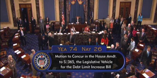 Le Sénat devait rassembler au moins 60 voix sur 100 pour pouvoir approuver le texte sur le relèvement du plafond de la dette. 