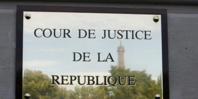 La Cour de justice de la République siège au 21, rue de Constantine dans le 7e arrondissement de Paris.