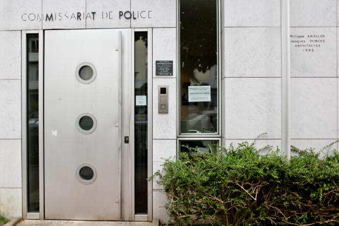 Les bureaux de police à Sceaux (Hauts-de-Seine).