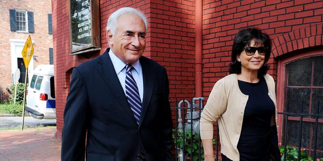 Dominique Strauss-Kahn et son épouse Anne Sinclair le 29 août 2011 à Washington. 

