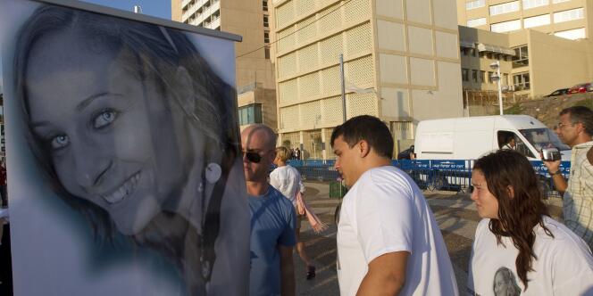 Un portrait de Lee Zeitouni, tuée par deux chauffards français à Tel Aviv, vendredi 16 septembre.