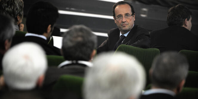 François Hollande au congrès de l'Association des départements de France, jeudi 20 octobre, à Besançon.