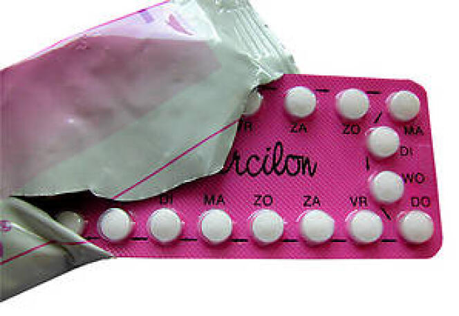 Comme toutes les pilules de troisième génération, Mercilon entraîne des risques accrus de thrombose par rapport aux pilules de première et de deuxième génération.