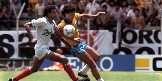 L’Algérien Mahmoud Guendouz face au Brésilien Careca lors de la Coupe du monde 1986 au Mexique.