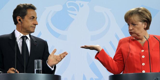 Nicolas Sarkozy et Angela Merkel,  lors d'une conférence de presse à Berlin le 17 juin 2011.