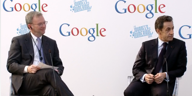 Eric Schmidt et Nicolas Sarkozy à Paris, le 6 décembre, lors de l'inauguration du nouveau siège français de Google.