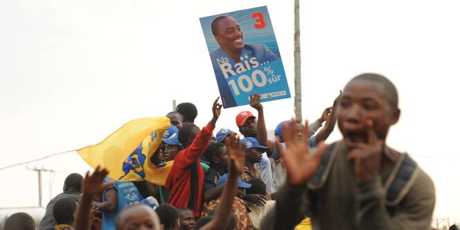Des partisans de Joseph Kabila célèbrent l'annonce de sa victoire, à Goma, vendredi 9 décembre.