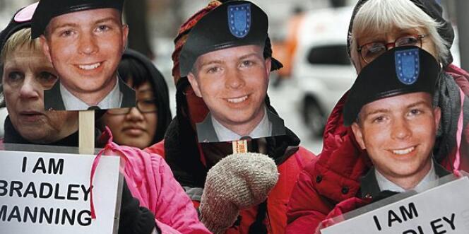 Manifestation en faveur du soldat américain Bradley Manning, emprisonné pour avoir envoyé des documents à WikiLeaks depuis sa base en Irak.