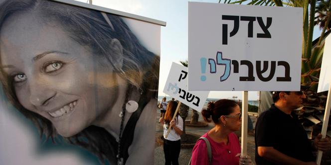 Hommage rendu à Lee Zeitouni, le 29 décembre 2011 à Tel-Aviv, qui a été tuée dans un accident de la circulation.
