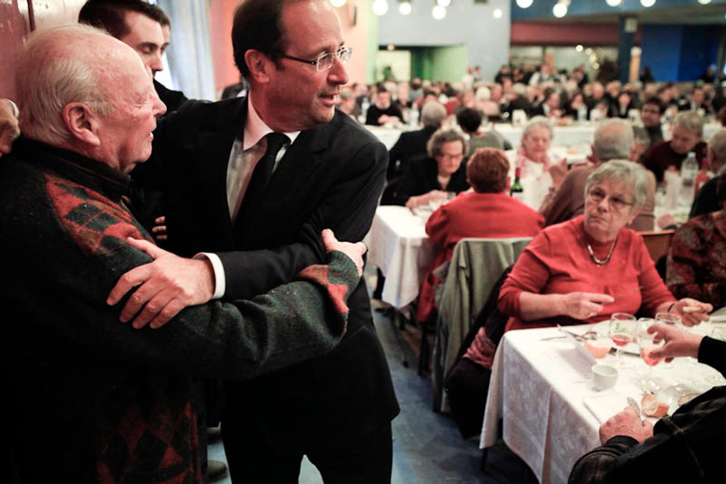 Hollande et les "riches" : une cible pour l'UMP