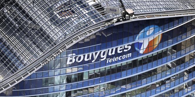 Bouygues a revu ses prévisions de résultats annuels à la baisse en raison de l'abaissement des objectifs de sa filière de télécommunications.