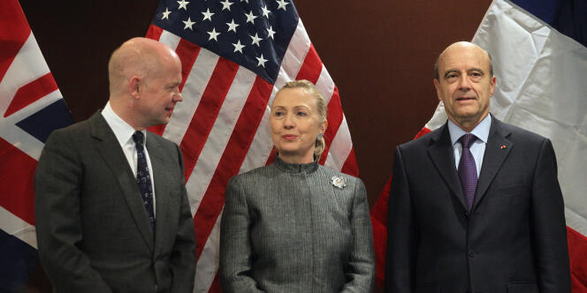William Hague, Hillary Clinton et Alain Juppé se sont rencontrés avant le début de la réunion du Conseil de sécurité de l'ONU sur la crise syrienne, le 31 janvier.