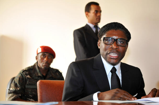 Teodorin Nguema Obiang, le fils du président de la Guinée équatoriale, lors d'une conférence à Mbini-Rio Benito, au sud de Bata, en janvier 2012. 