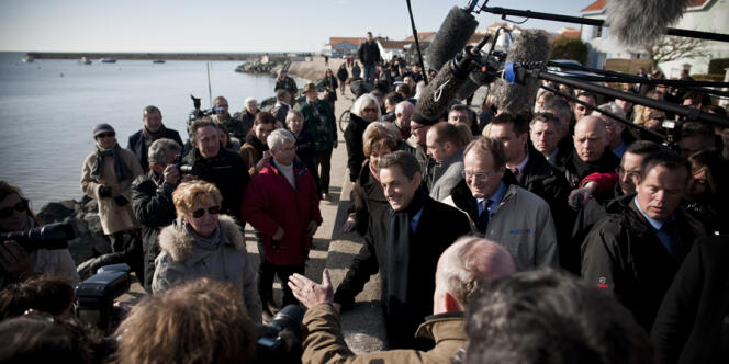 Nicolas Sarkozy visite le 21 février 2012, les Boucholeurs, un quartier des communes de Châtelaillon et Yves, sinistré par la tempête Xynthia en 2010.