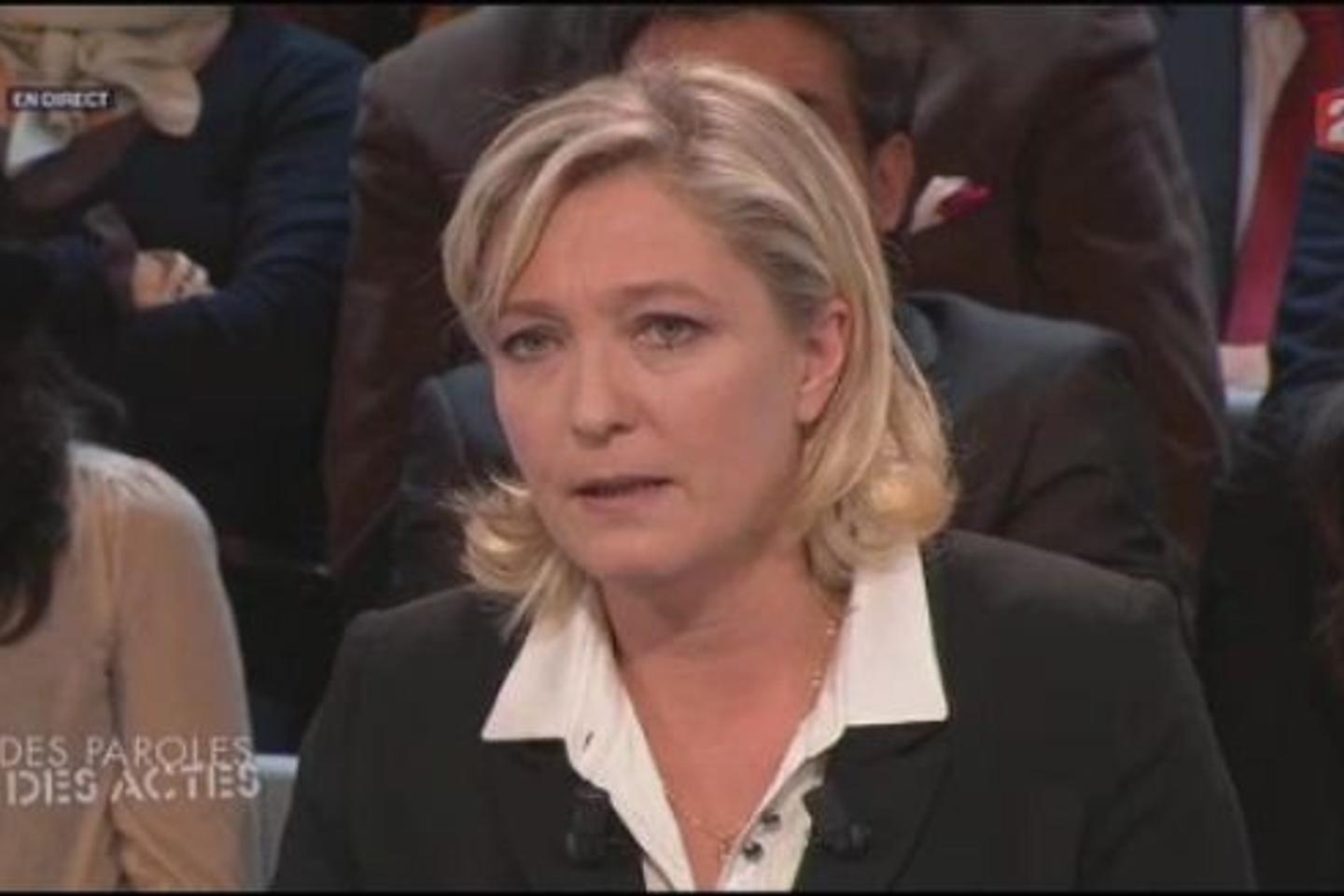 Pour Marine Le Pen, France 2 s'est "mal comporté"