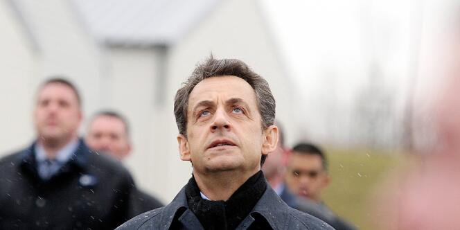 Nicolas Sarkozy, lors d'une visite à Saint-Quentin (Aisne), le 5 mars 2012.