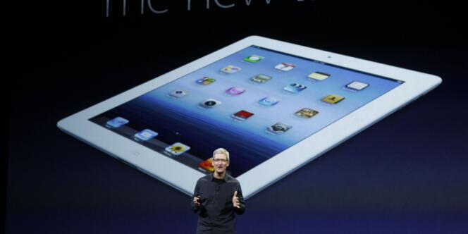 Tim Cook, directeur général d'Apple, lors de la présentation du nouvel iPad, mercredi 7 mars, à San Francisco.