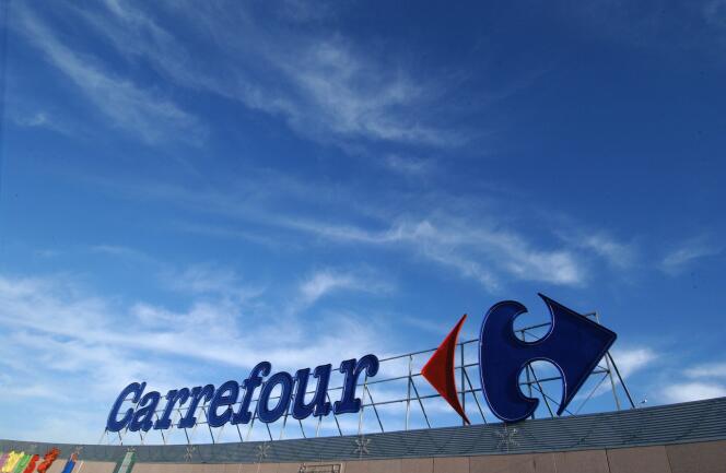 Deux syndicats ont assigné une enseigne de Carrefour pour travail de nuit.