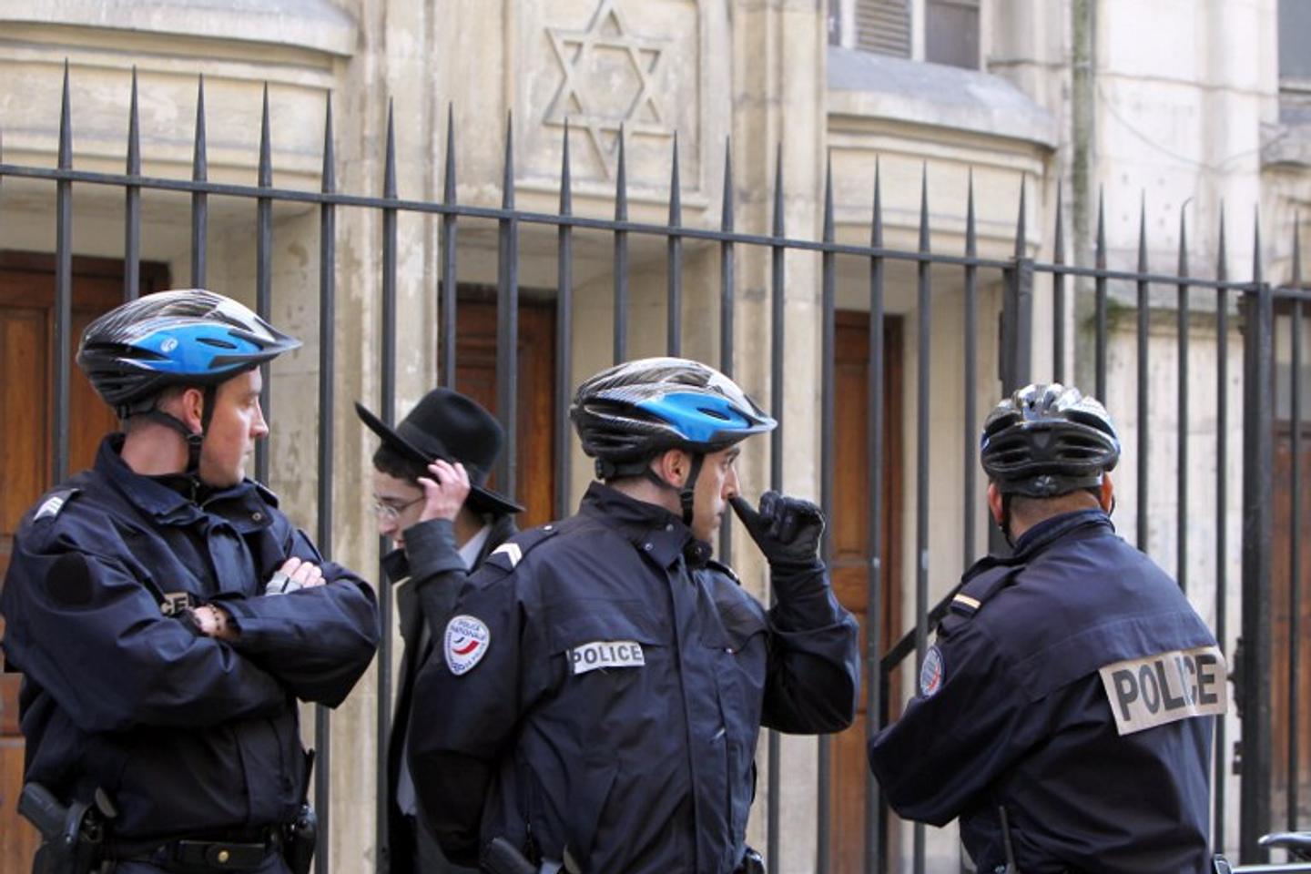 Les juifs européens jugent que l'antisémitisme progresse