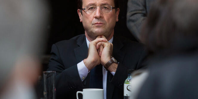 François Hollande, le 25 mars à Bastia.