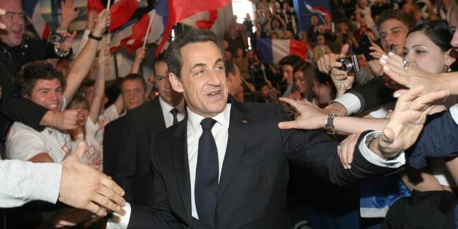 Nicolas Sarkozy à son arrivée au meeting de Saint-Raphaël, le 7 avril.