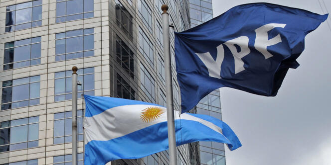 Buenos Aires accusait  Repsol de ne pas investir suffisamment en Argentine pour expliquer la nationalisation, en 2012, d'YPF,  la filiale de groupe pétrolier espagnol.