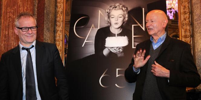 Thierry Frémaux, délégué général du Festival de Cannes (à gauche) et Gilles Jacob, son président, lors de la conférence de presse à Paris, le 19 avril 2012.